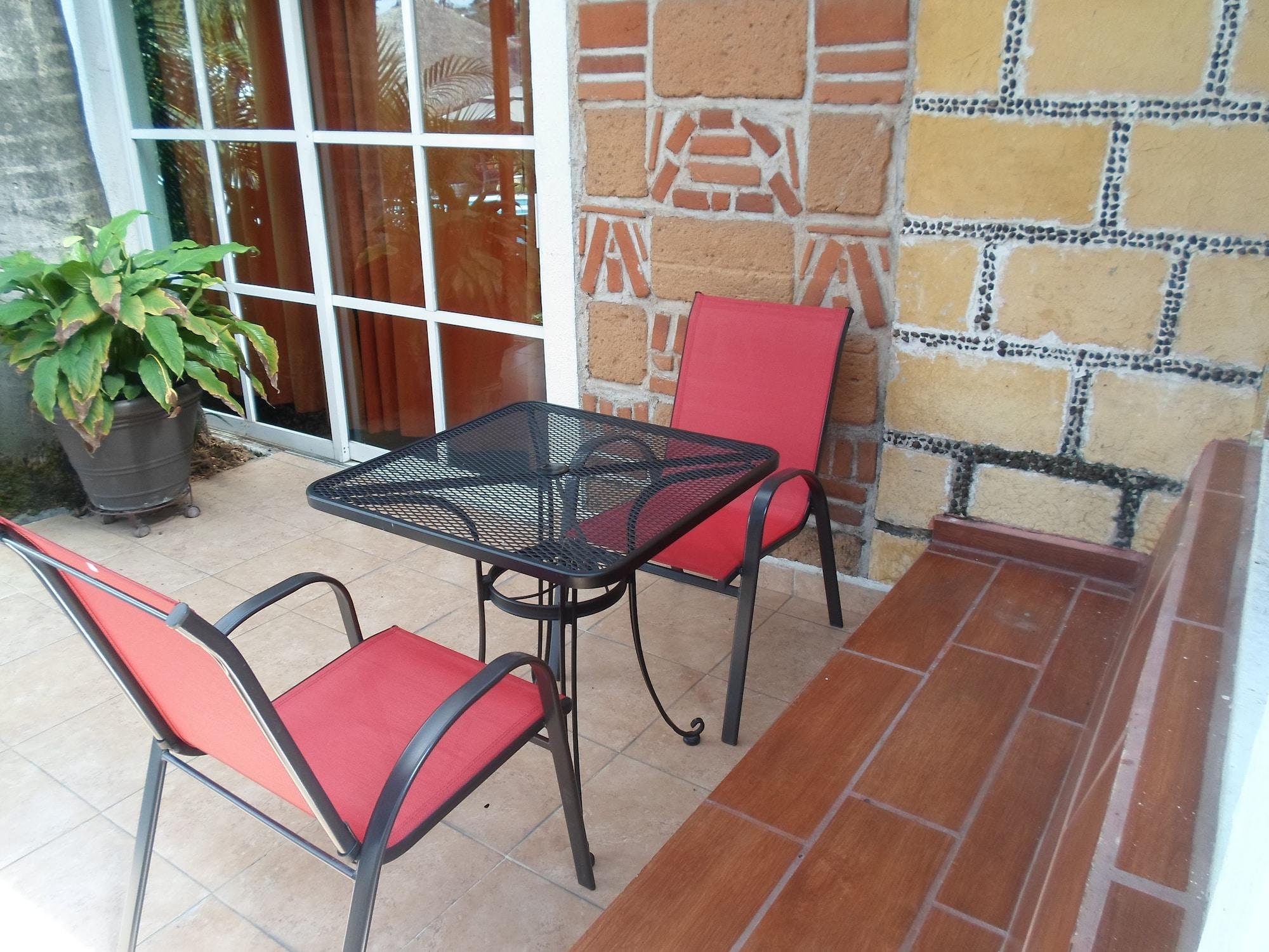 Finca Chipitlan Hotel เควนาวากา ภายนอก รูปภาพ