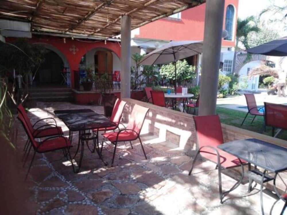 Finca Chipitlan Hotel เควนาวากา ภายนอก รูปภาพ