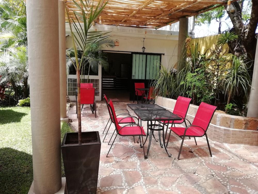 Finca Chipitlan Hotel เควนาวากา ภายนอก รูปภาพ