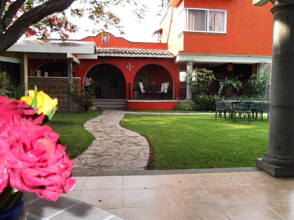 Finca Chipitlan Hotel เควนาวากา ภายนอก รูปภาพ