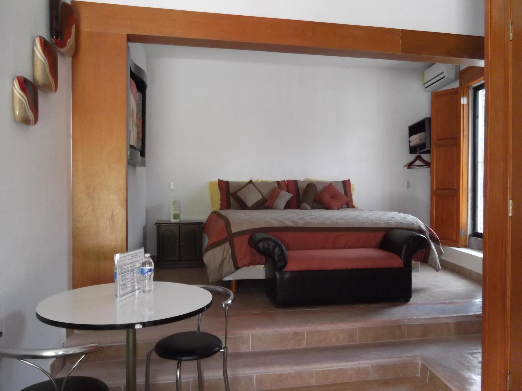 Finca Chipitlan Hotel เควนาวากา ภายนอก รูปภาพ
